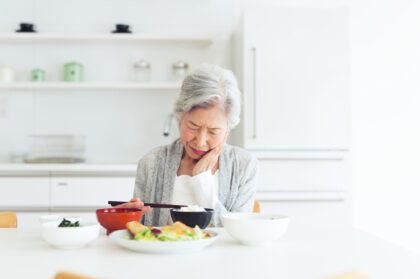 「入れ歯が合わない」と諦めている方へ